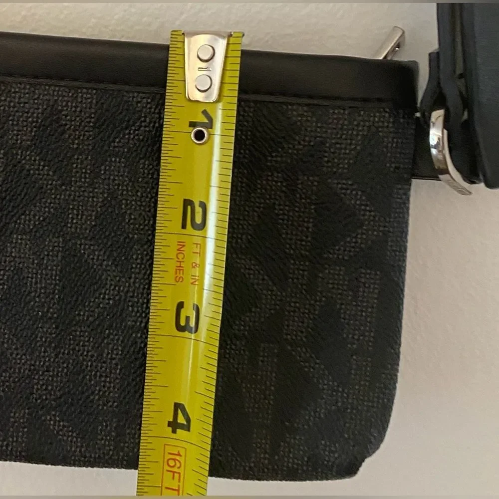 Michael Kors Logo Designer Leather Zip Black Belt Bag
